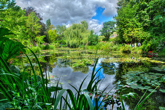 20130803-_W3C5938_39_40_tonemapped_giverny2